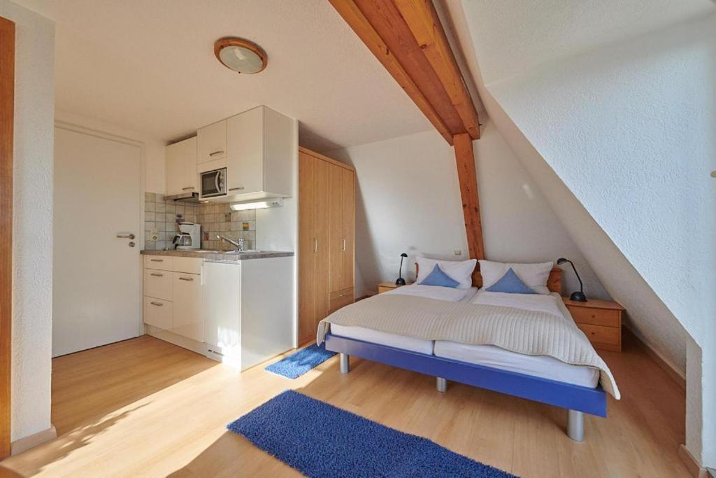 Gaestehaus Schiff Меерсбург Номер фото